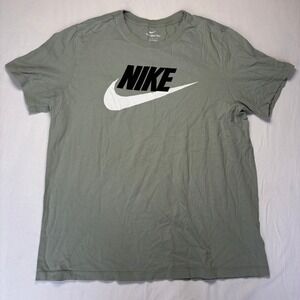 Nike T-Shirt Mens Large Green Short Sleeve Graphic Classic Logo Tee Athletic Gym